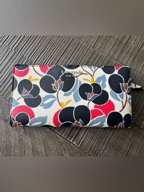 kate spade Cameron Breezy Wallet